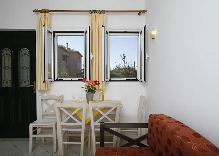 Saint Thomas Village *